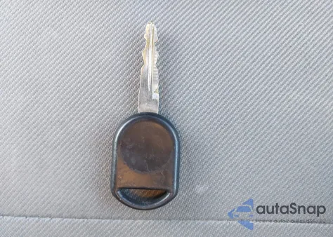 2005 Ford Escape Xls z USA, uszkodzony, nr VIN 1FMYU02Z15KA38119